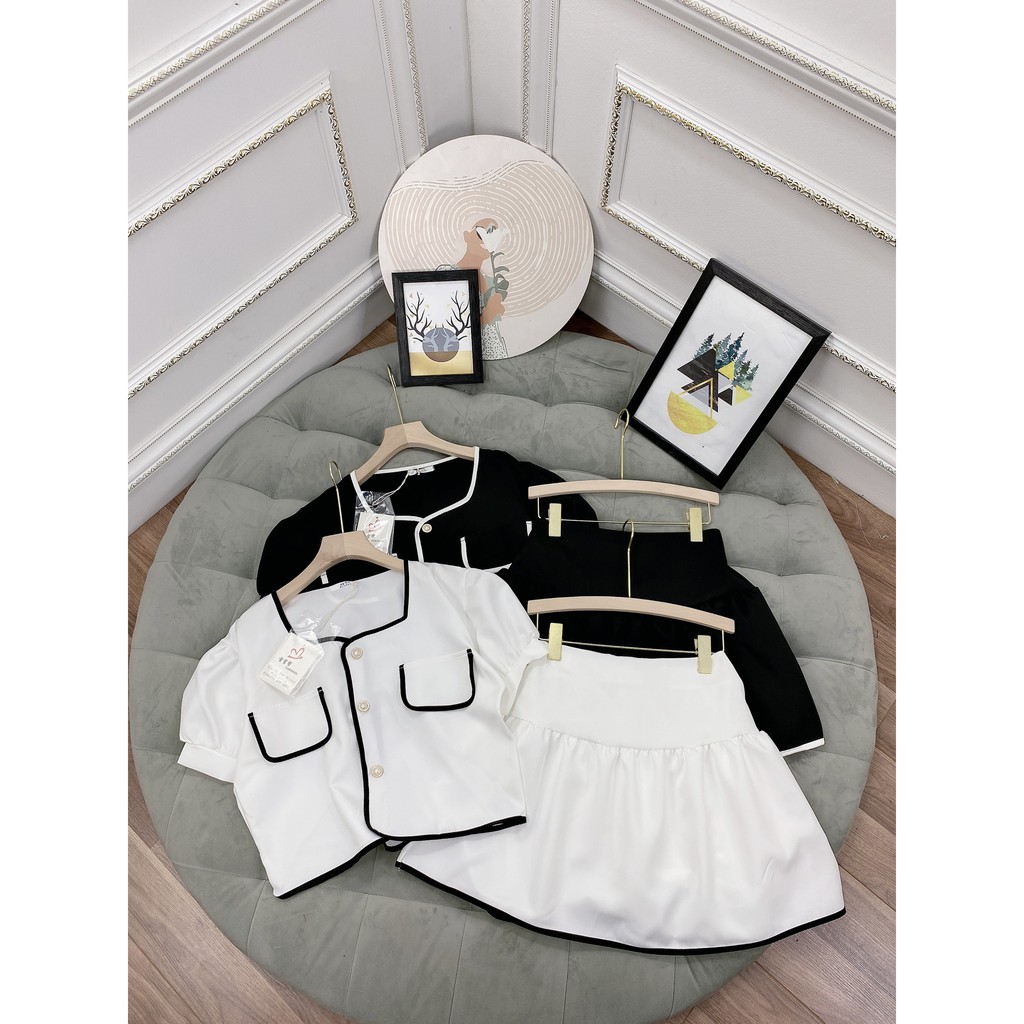 Set Croptop Cổ Vuông Bo Viền Mix Chân Váy Xòe