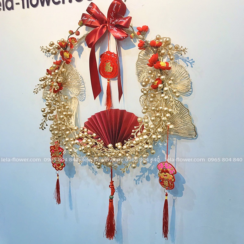 Vòng hoa đào đông vàng đã kết sẵn, vòng nguyệt quế treo tường, vòng treo cửa Tết 2022 size 43cm (VNQ0006) Lela Flower