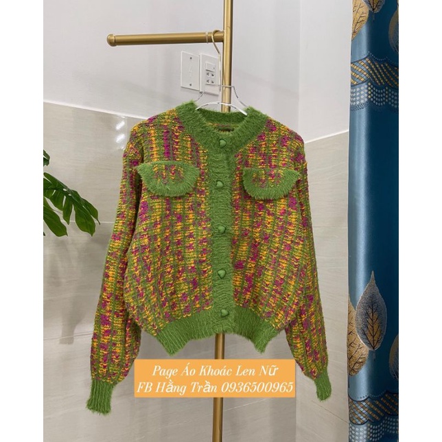 Áo khoác cardigan dáng lửng chất len lông.