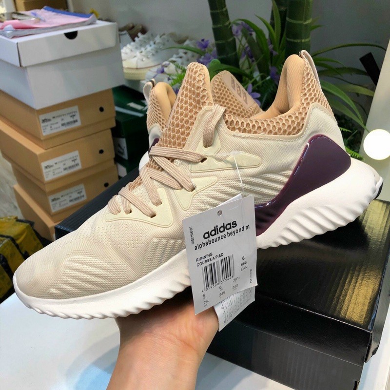 (VIDEO CẬN CẢNH) Giày thể thao alphabounce Kem tím