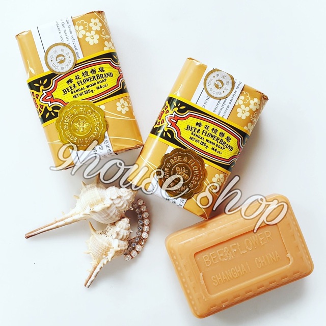 01 Cục Xà Bông Trầm Con Ong Bee &amp; Flower Brand