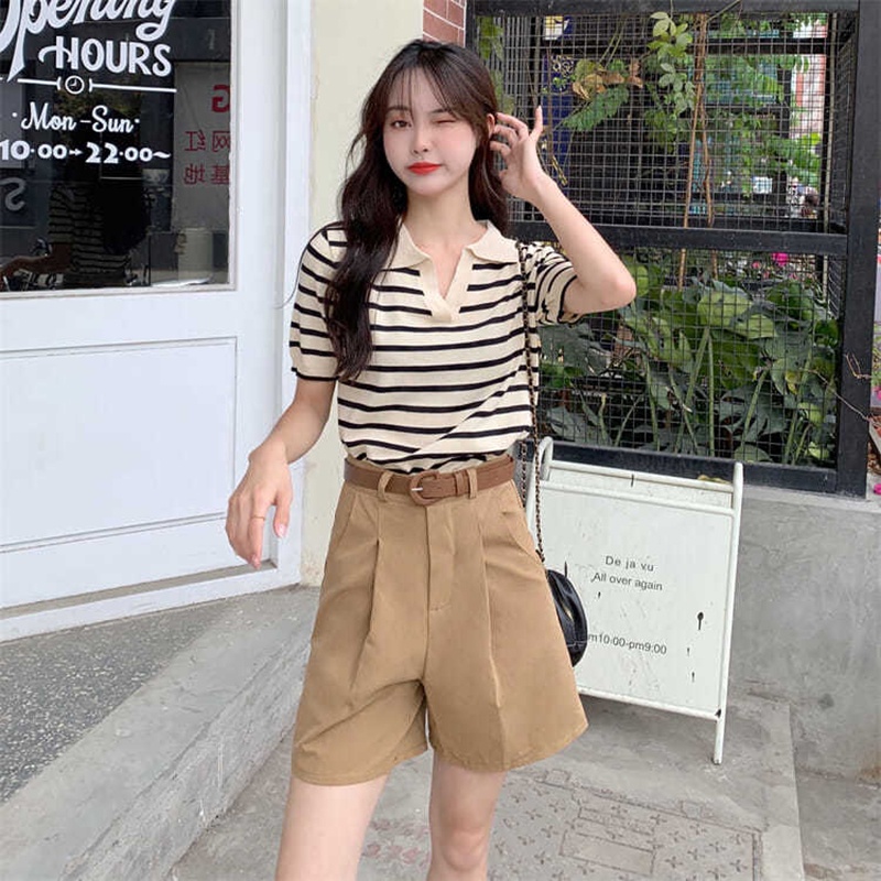 Áo polo IELGY ngắn tay dáng ôm họa tiết kẻ sọc thời trang cho nữ