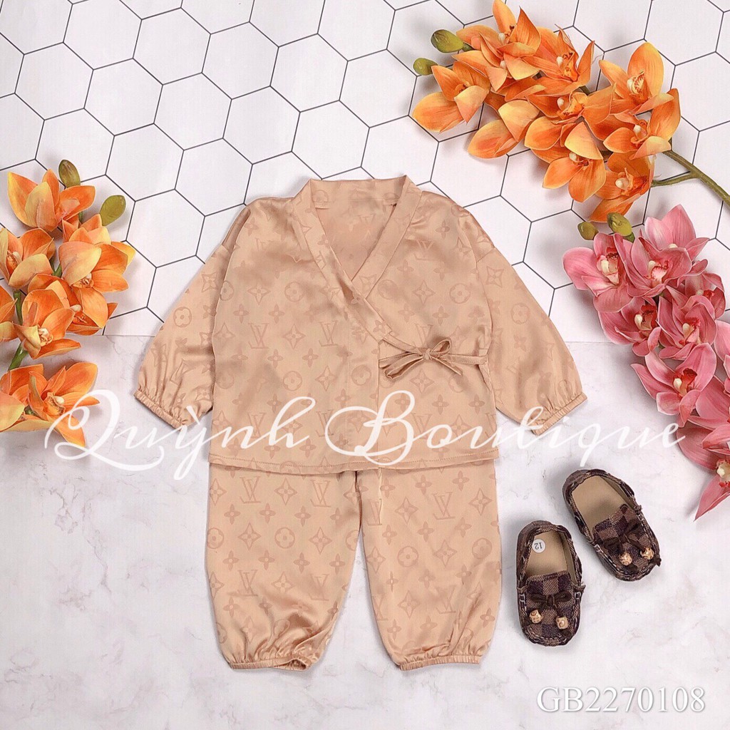 Quần áo trẻ em QUỲNH BOUTIQUE Bộ Pijama lụa họa tiết LV