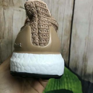 Giày Ultra Boost Hồng Đất