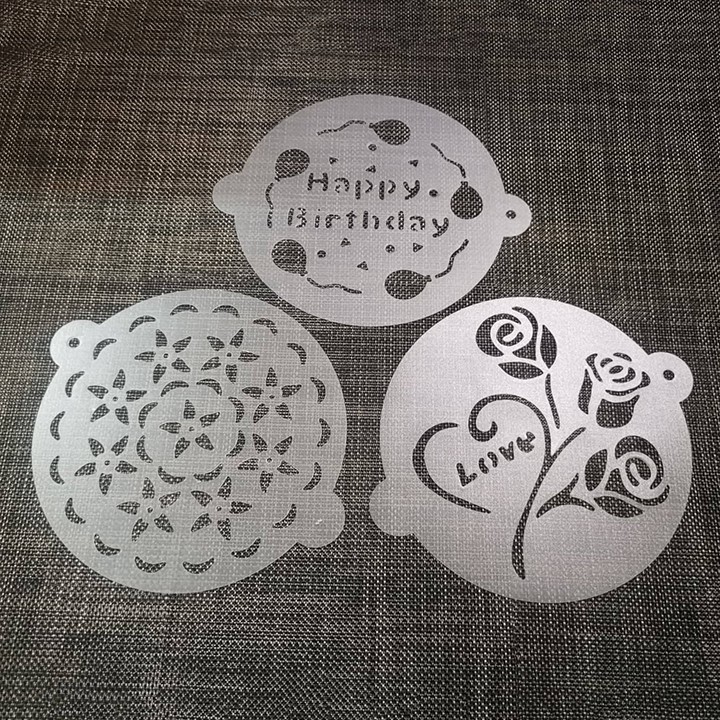 HCM - Set 3 tấm rắc bột nhựa Stencil 22.5cm hình Happy BrithDay Love hoa hồng