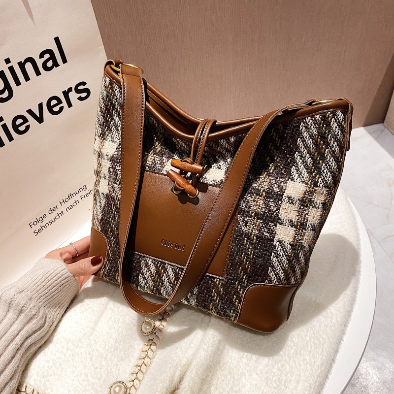 Túi Đeo Vai Cỡ Lớn Thời Trang Dành Cho Nữ