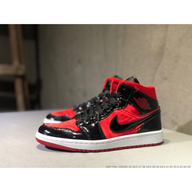 ẢNH THẬT | Giày Thể Thao Air Jordan 1 đỏ đen