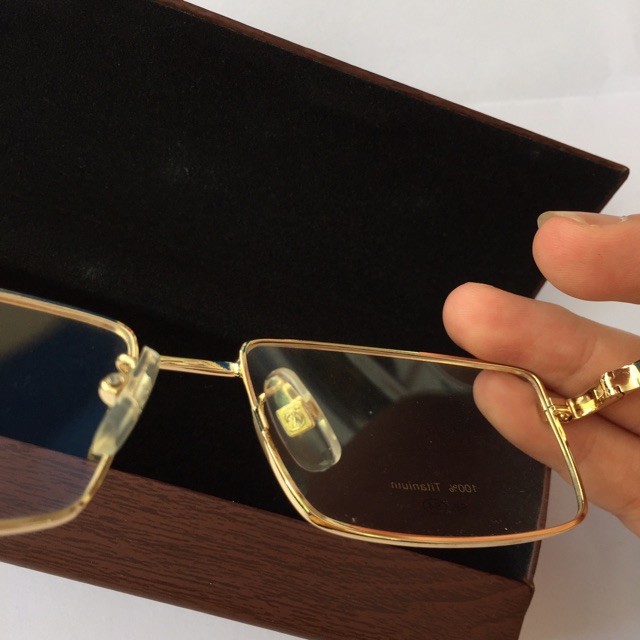 Kính cận nam thời trang titaum 100% mạ vàng titan