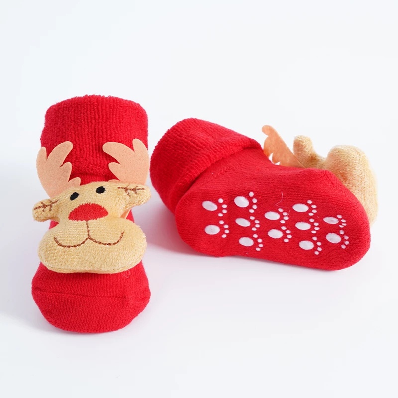Đôi vớ cotton mềm mại thoáng khí chống trượt họa tiết giáng sinh dễ thương cho bé