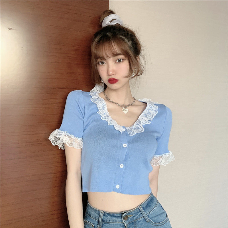 Áo Kiểu Tay Ngắn Phối Ren Hoa Thiết Kế Cổ Chữ V Nữ Tính