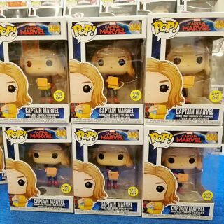 Funko pop Captain Marvel GITD