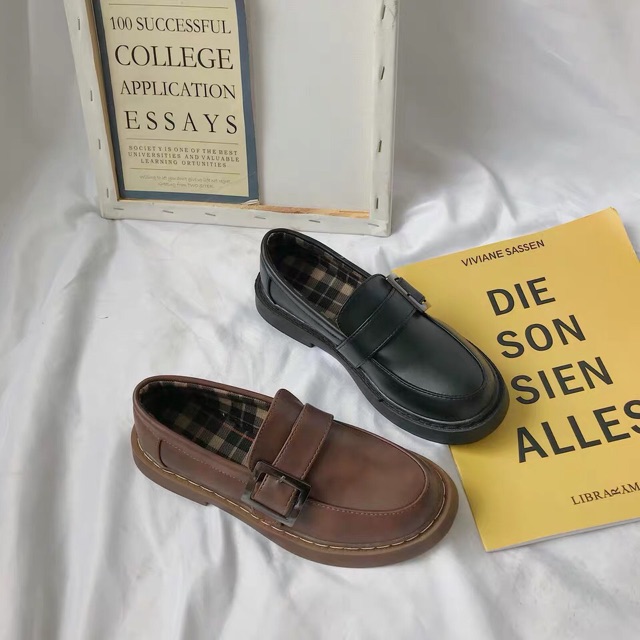 Giày da lì phong cách retro | BigBuy360 - bigbuy360.vn