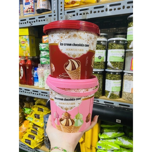 BÁNH ỐC QUẾ NHÂN KEM DẠNG XÔ