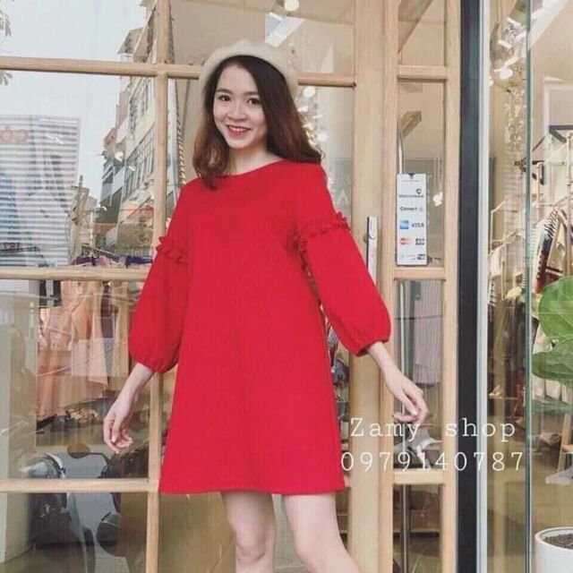 Đầm đỏ dáng suông