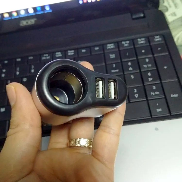 Tẩu sạc Nhanh 3.1A, ra 2 cổng sạc USB và 1 lỗ cắm cho xe hơi QZ370