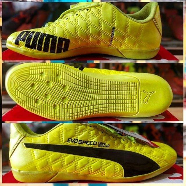 Giày Thể Thao Puma Evo Futsal Thiết Kế Năng Động Trẻ Trung