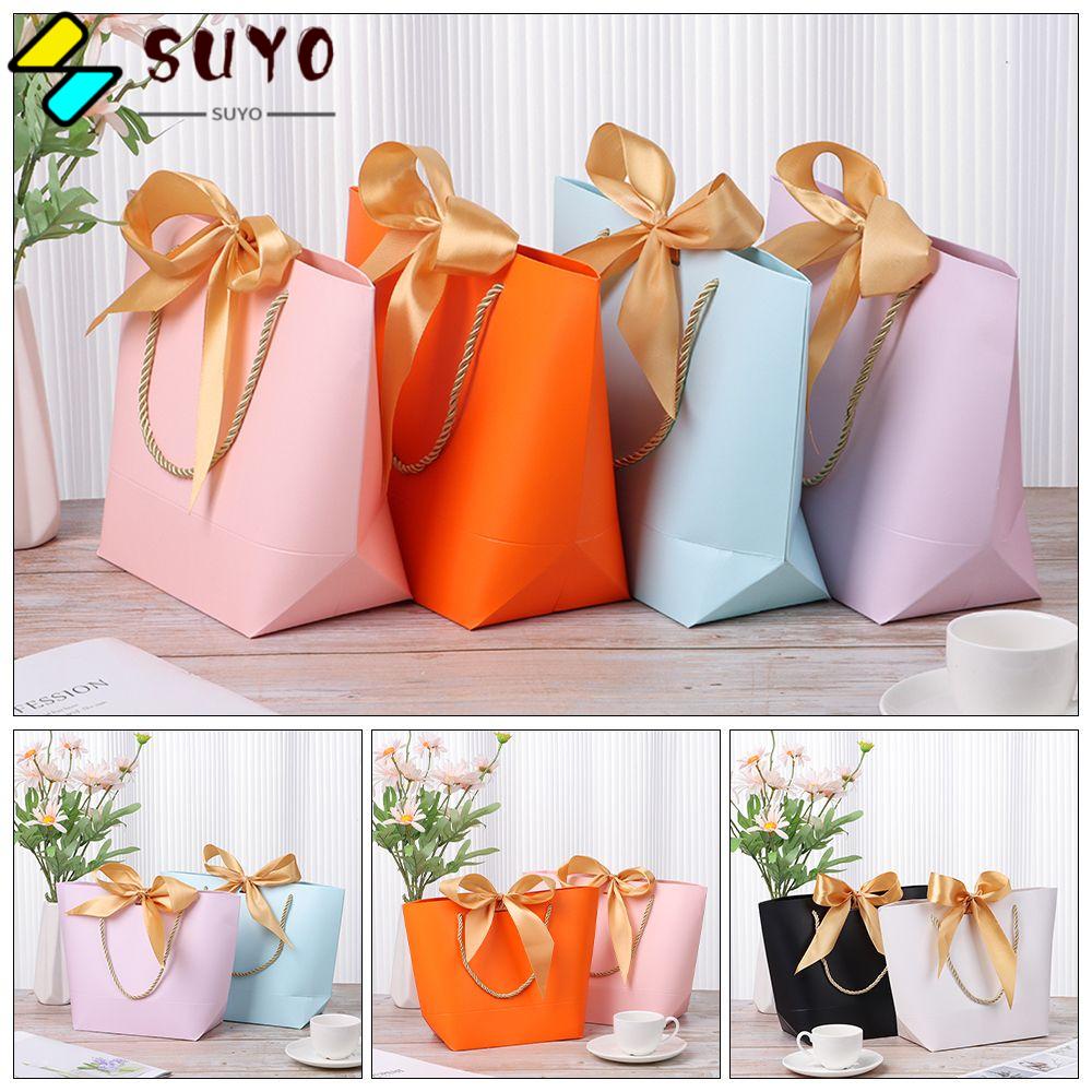 Túi giấy đựng quà tặng nhiều màu sắc