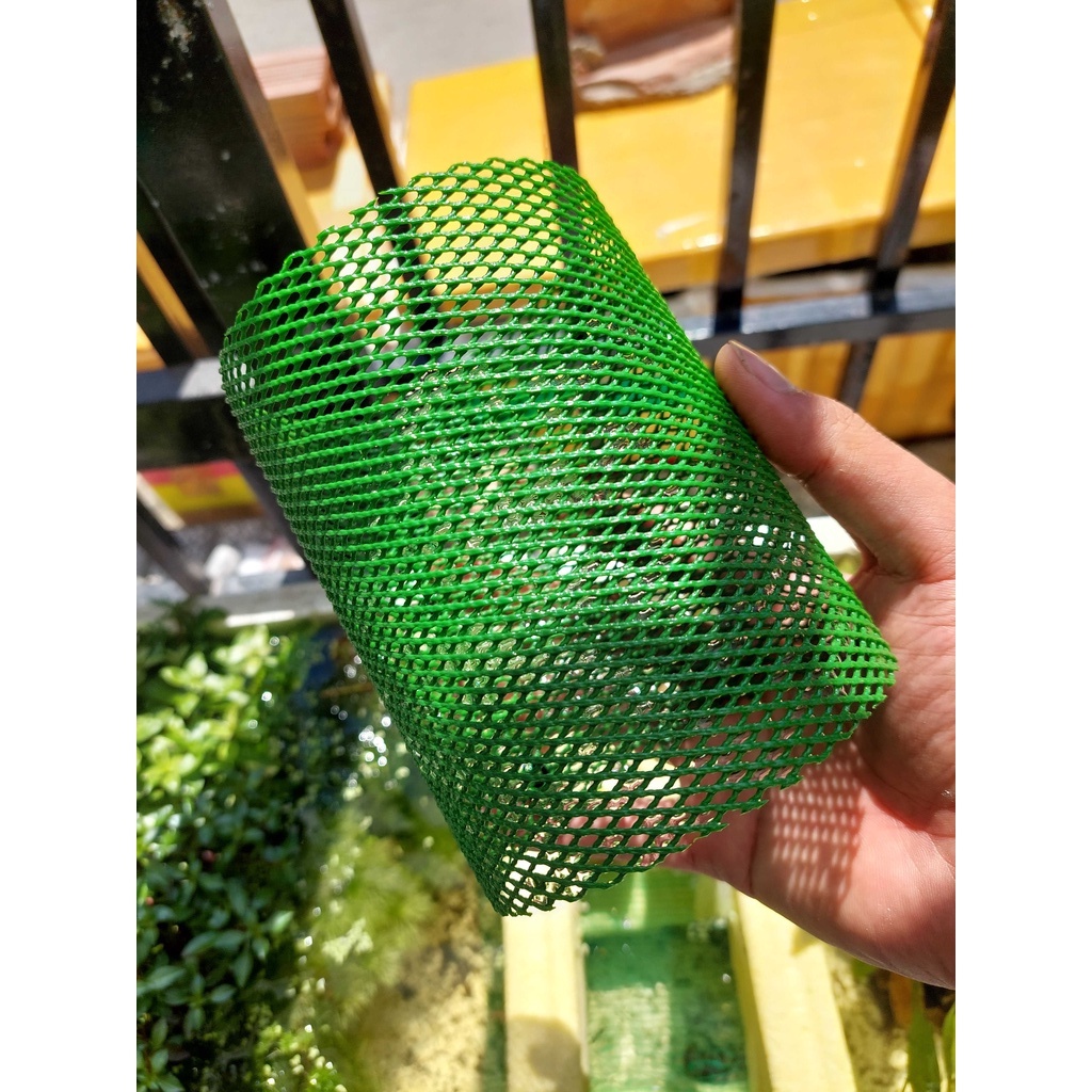 Lồng đẻ lưới 3li cho cá 7 màu. Cắt sẳn cao 12,5cm, rộng 10cm