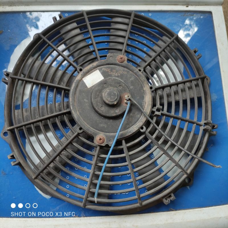 Quạt 12v DC tháo máy nhật . T