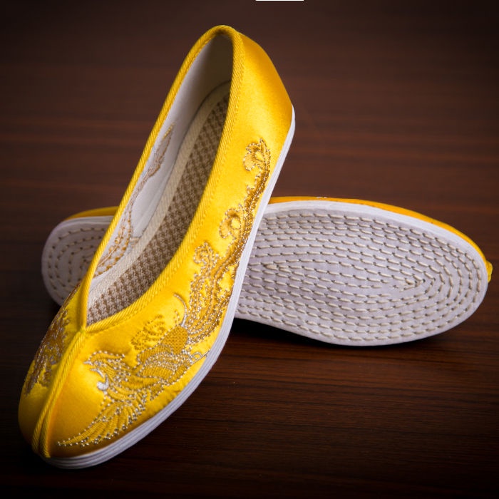 Giày Đế Bệt Thêu Hoa Tua Rua Phong Cách Trung Hoa Cổ Điển Cho Nữ