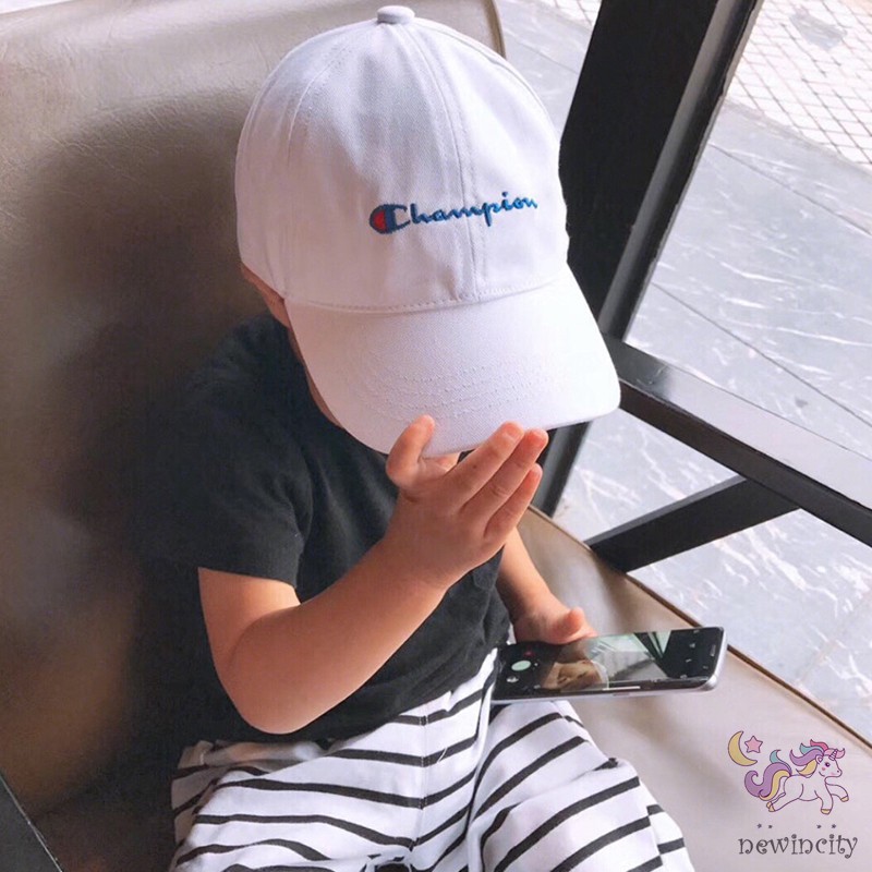 Nón lưỡi trai in họa tiết chữ cá tính thời trang cho bé