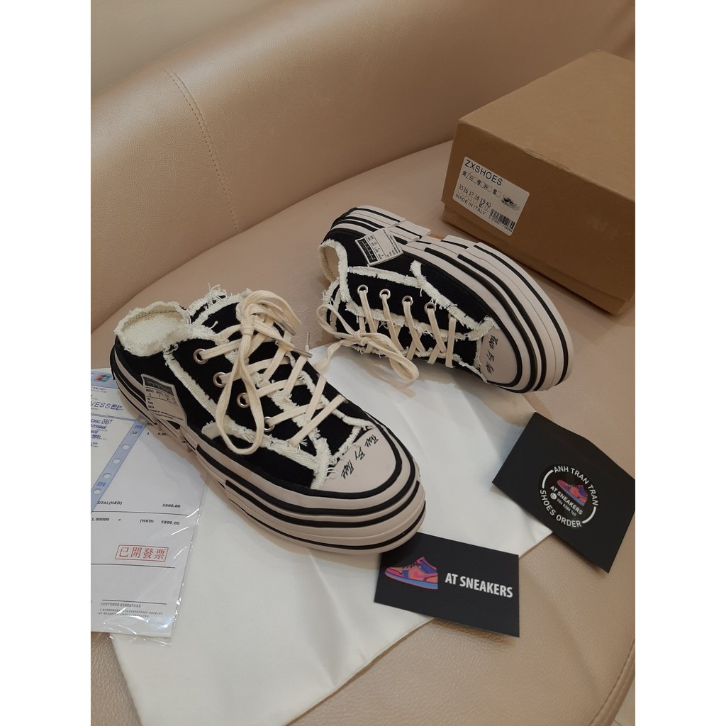 Giày xvessel slip on