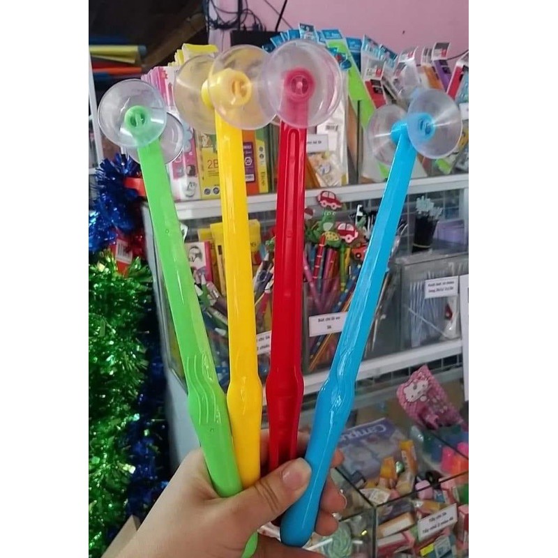 Gậy hít thẻ tranh siêu bền