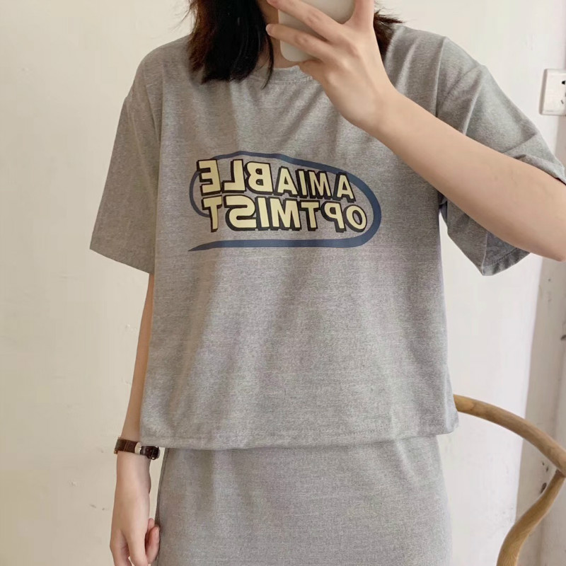 SUXI Bộ Áo Thun Ngắn Tay In Chữ + Chân Váy Trơn Màu Xinh Xắn Dành Cho Nữ