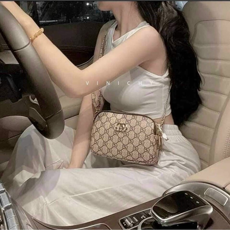 Ví G.Ci 3 Khoá, 3 Ngăn Kèm Dây Đeo Dài  Túi Đeo Chéo Nữ