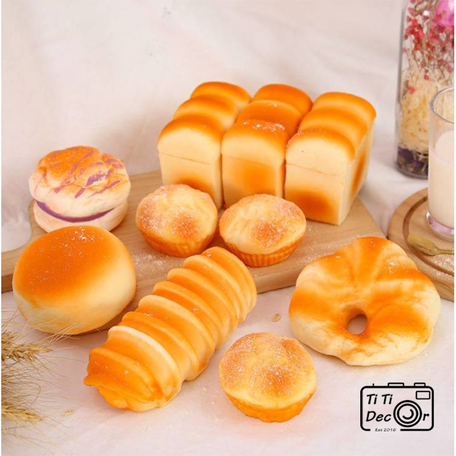 Mô hình bánh mì đạo cụ chụp ảnh, phụ kiện chụp hình, phông nền chụp ảnh sản phẩm - TiTi Decor