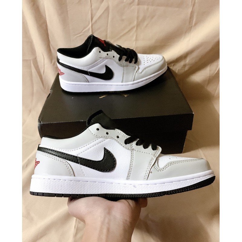 Giày thể thao cổ thấp