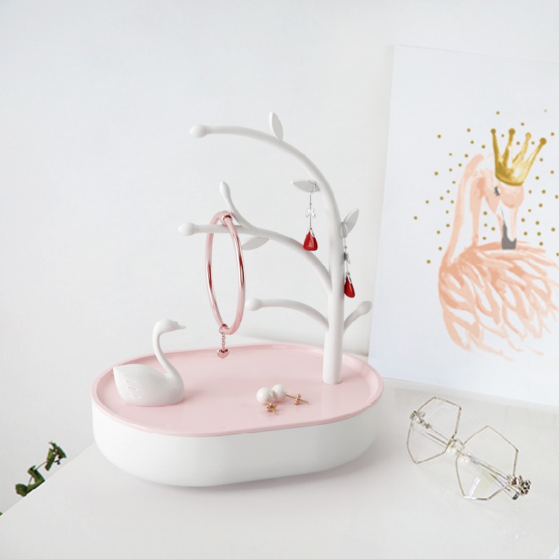 Đế trưng bày trang sức thiết kế hình thiên nga và nhánh cây độc đáo tiện dụng | BigBuy360 - bigbuy360.vn