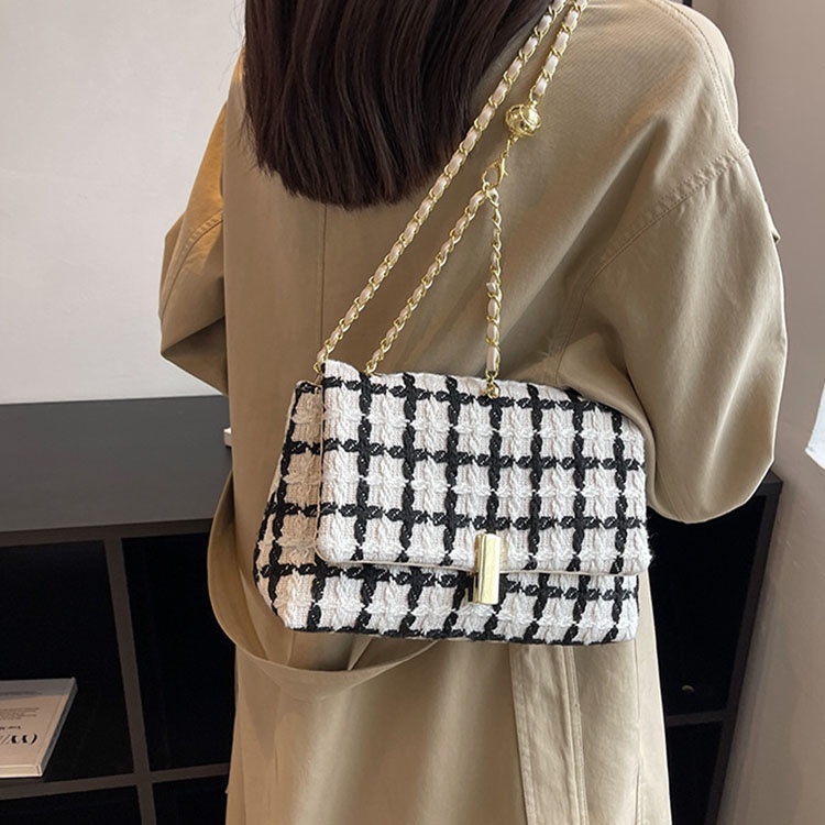 Túi Đeo Chéo Vai Bằng Len Thời Trang Sành Điệu Cho Nữ