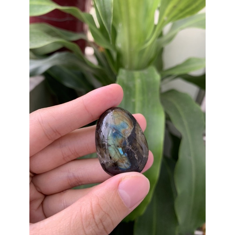 Labradorite - Đá xà cừ dùng trang trí phong thủy | BigBuy360 - bigbuy360.vn