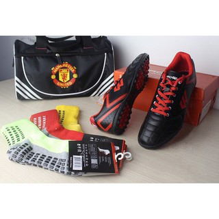 Giày bóng đá Prowin FX Plus màu đen + Tặng kèm tất chống trơn ngắn trị giá 50k.