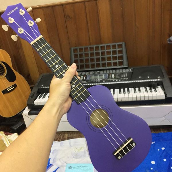 ĐÀN UKULELE SIZE 23 INCH CONCERT TẶNG MÁY LÊN DÂY, CAPO - HÀNG CÓ SẴN