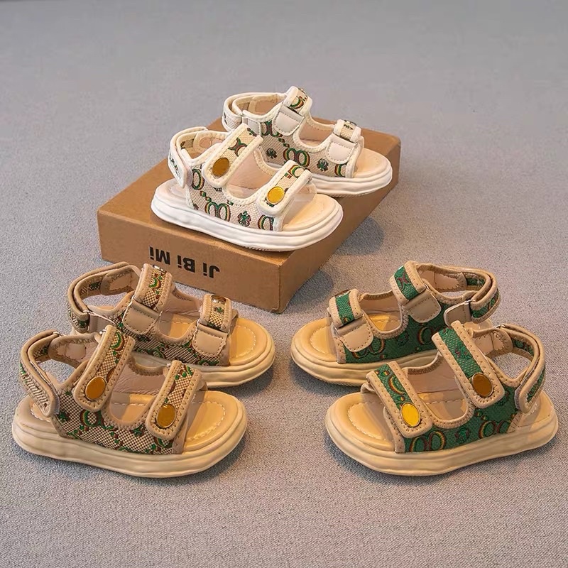 Dép sandal bé trai bé gái đế siêu nhẹ,hàng loại 1 chất đẹp size 26-30