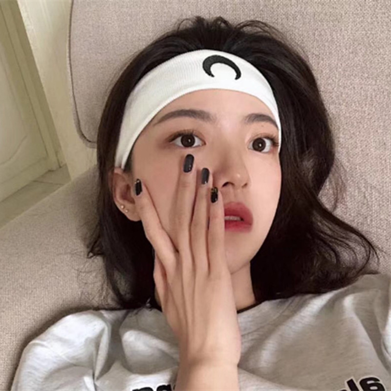 Băng đô thể thao thêu mặt trăng dễ thương