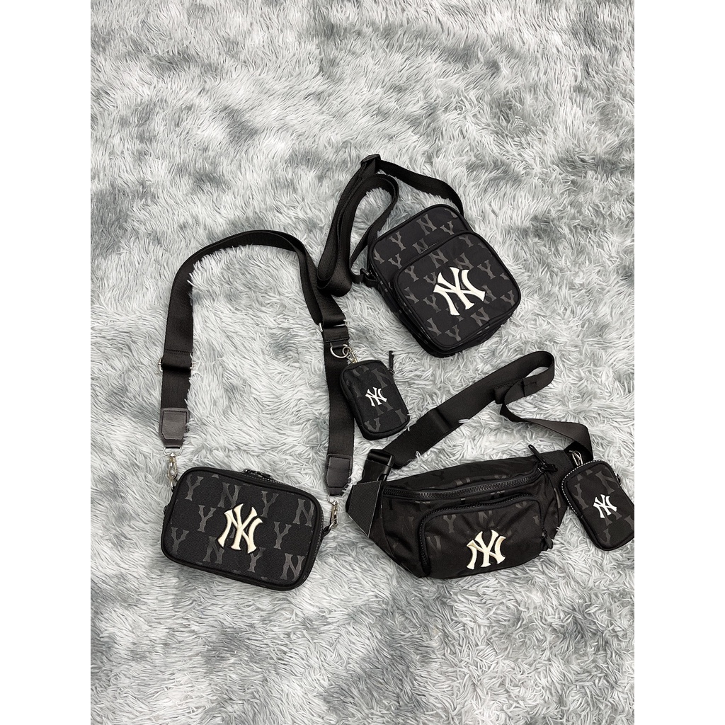 Túi Đeo Chéo Thời Trang NY Monogram Waist Bag Black B438