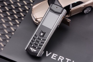 Điện thoại V9