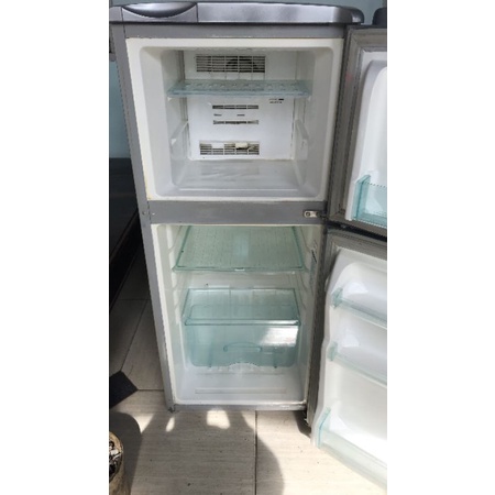 THANH LÝ TỦ LẠNH 140L KO ĐÓNG TUYẾT