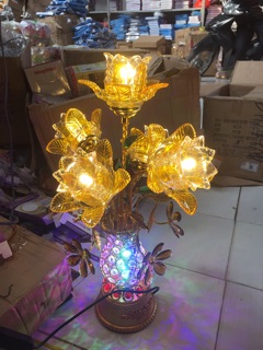 Đèn thờ lục bình( đèn thờ pha Lê 5 bông)