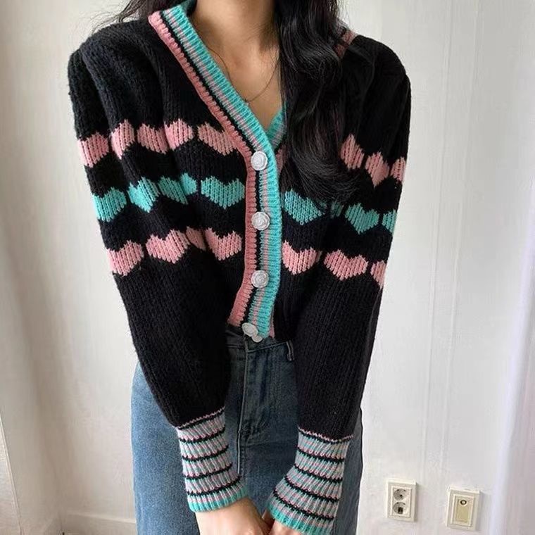 Áo Khoác Cardigan Dệt Kim Tay Dài Cổ Chữ V Họa Tiết Trái Tim Xinh Xắn Cho Nữ