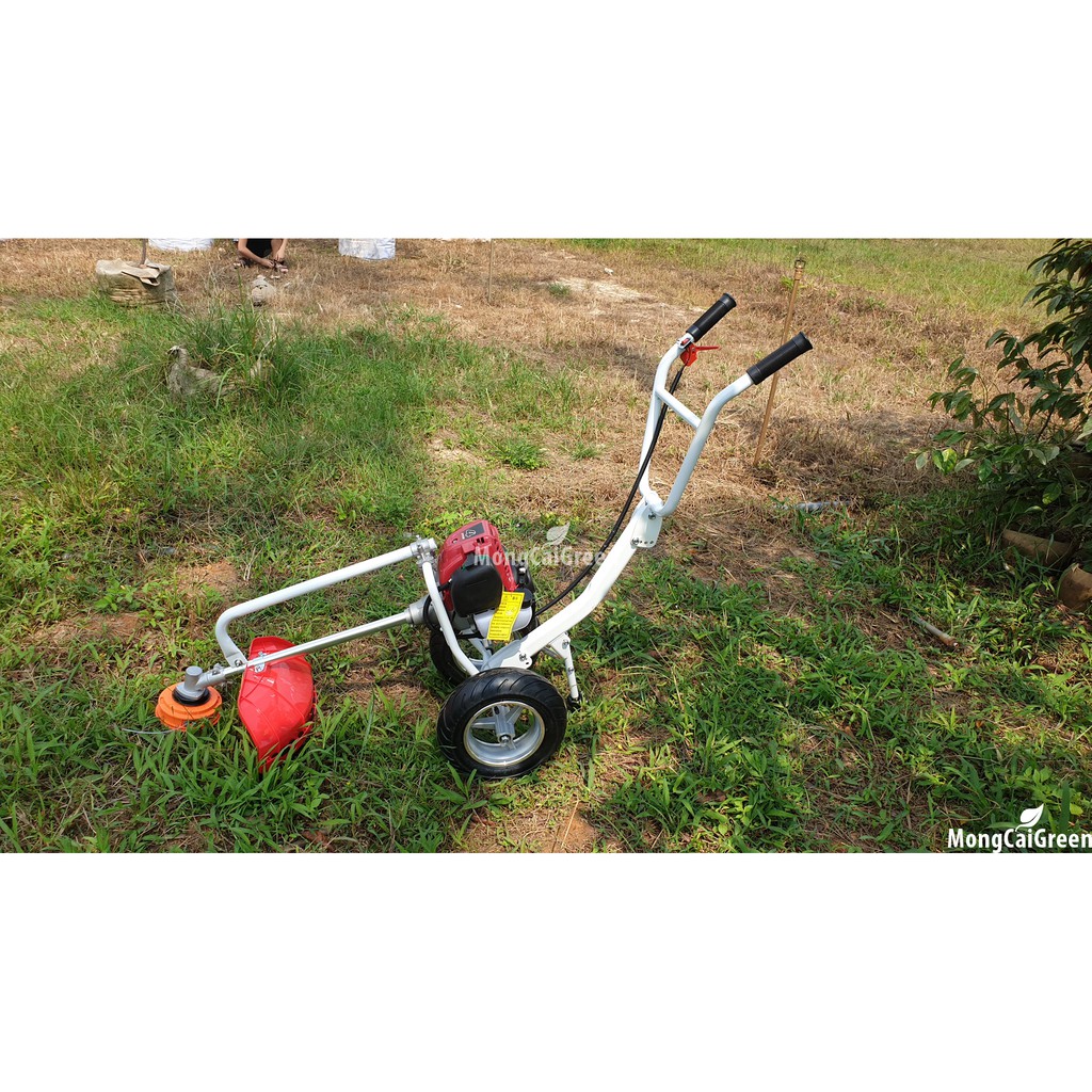 Xe cắt cỏ đẩy tay sử dụng động cơ 4 kỳ GX35, máy cắt cỏ tự hành MongCaiGreen 37cc