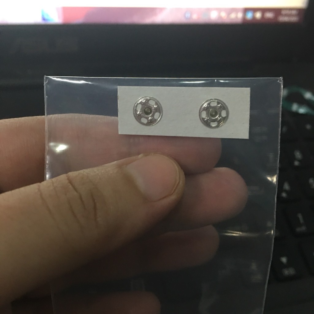 2 bộ nút bấm áo sơ mi nữ may chống hở ngực | BigBuy360 - bigbuy360.vn