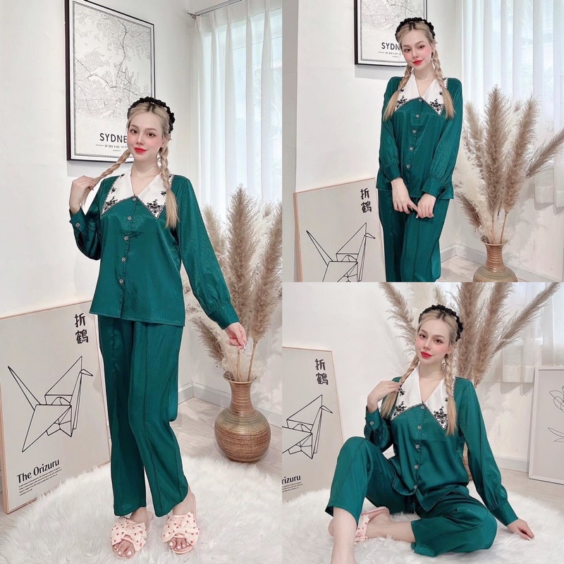 Bộ pijama cổ nhọn thêu lụa xước 2CE