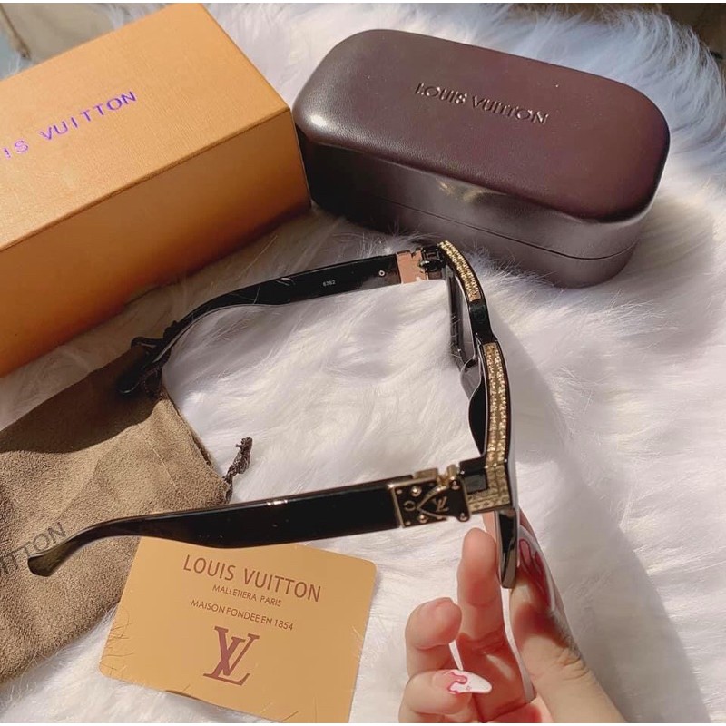 😻😻Kính Louis Vuitton hộp cam