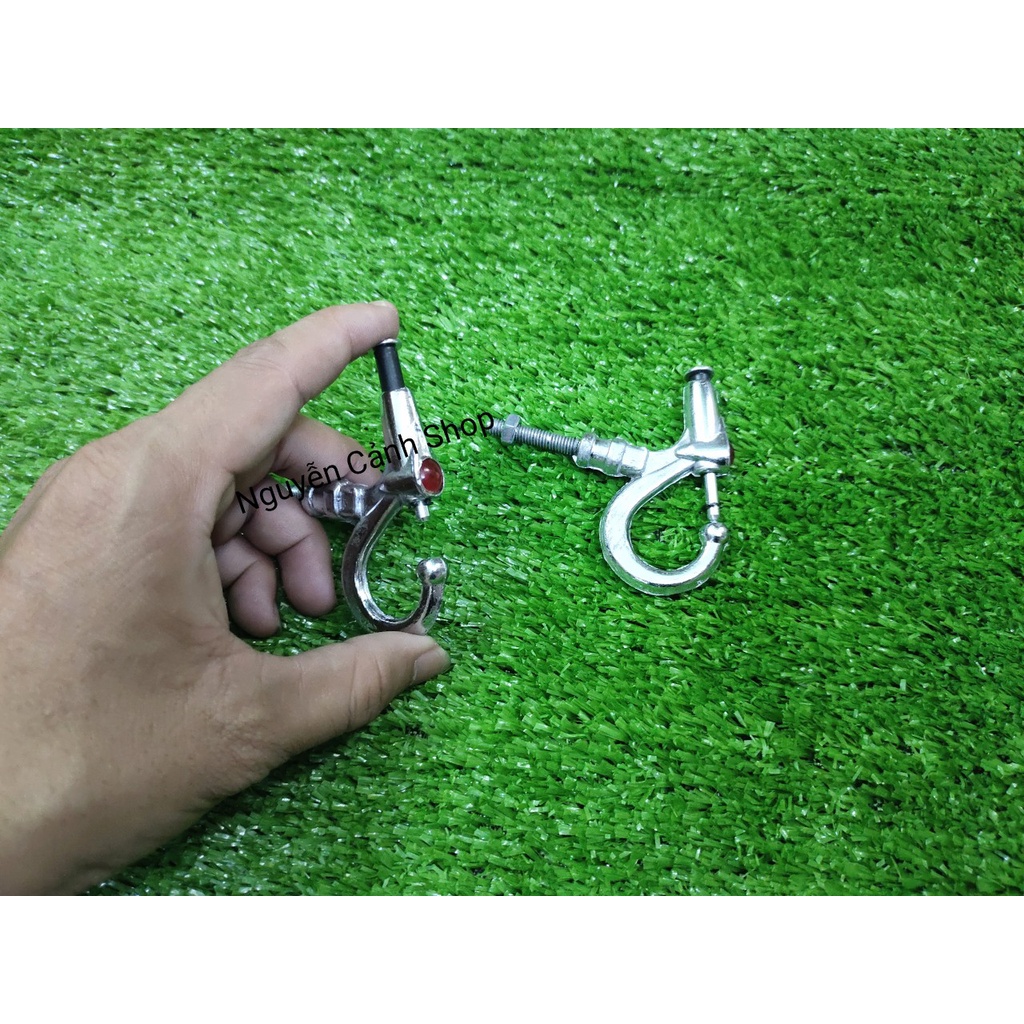 Cặp móc bấm treo đồ cho xe máy ốc 6li