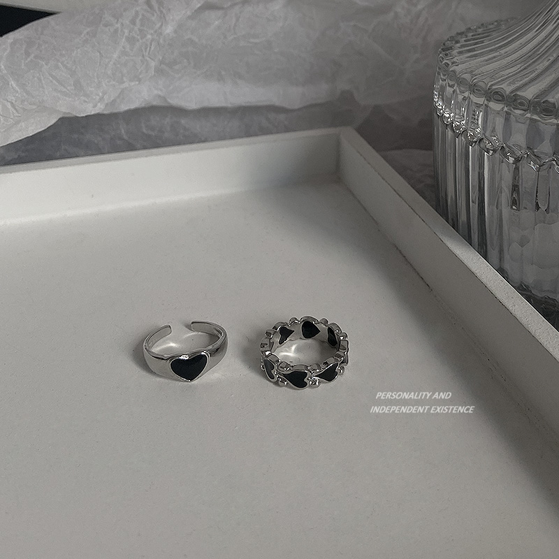 Nhẫn Hình Trái Tim Màu Đen Phong Cách Hàn Quốc 22852