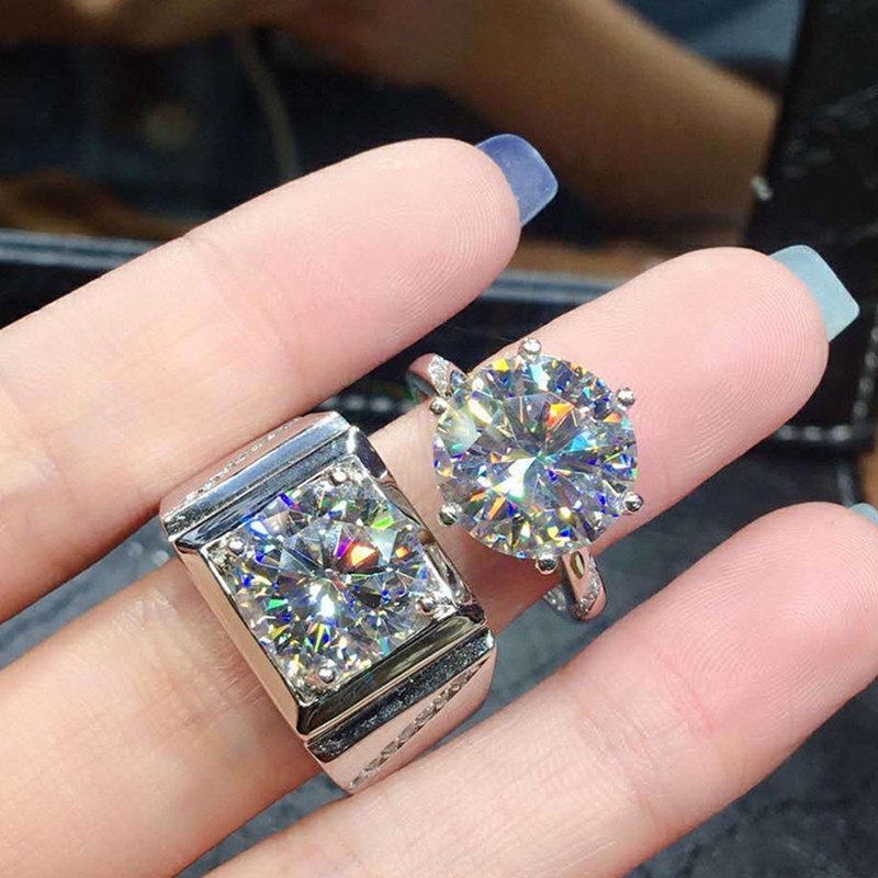 Nhẫn đính hôn đính đá sang trọng cho cặp đôi